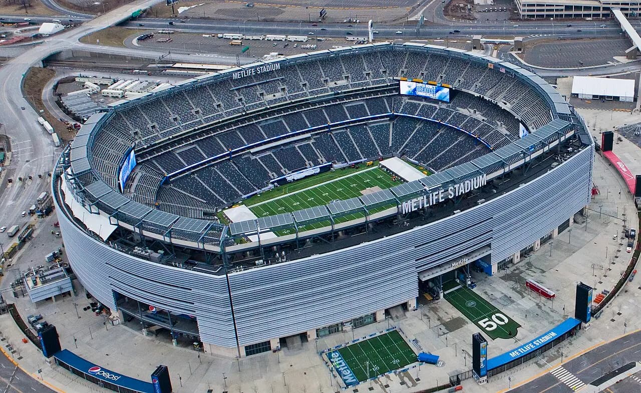 MetLife Stadium exterior